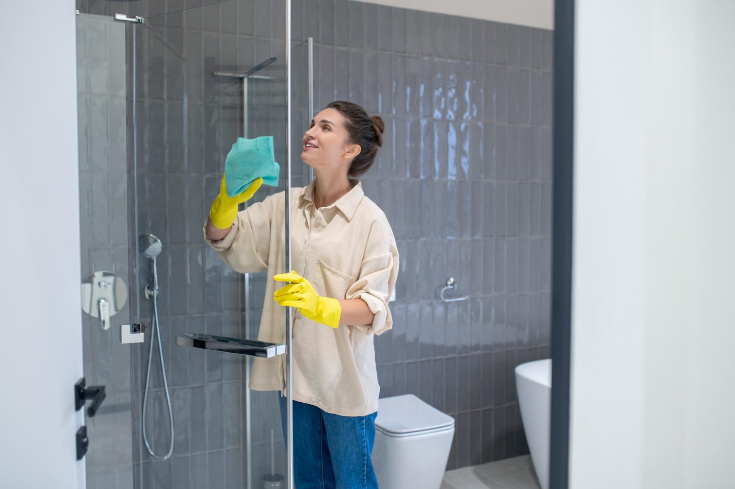 Up to 90% less cleaning with EnduroShield