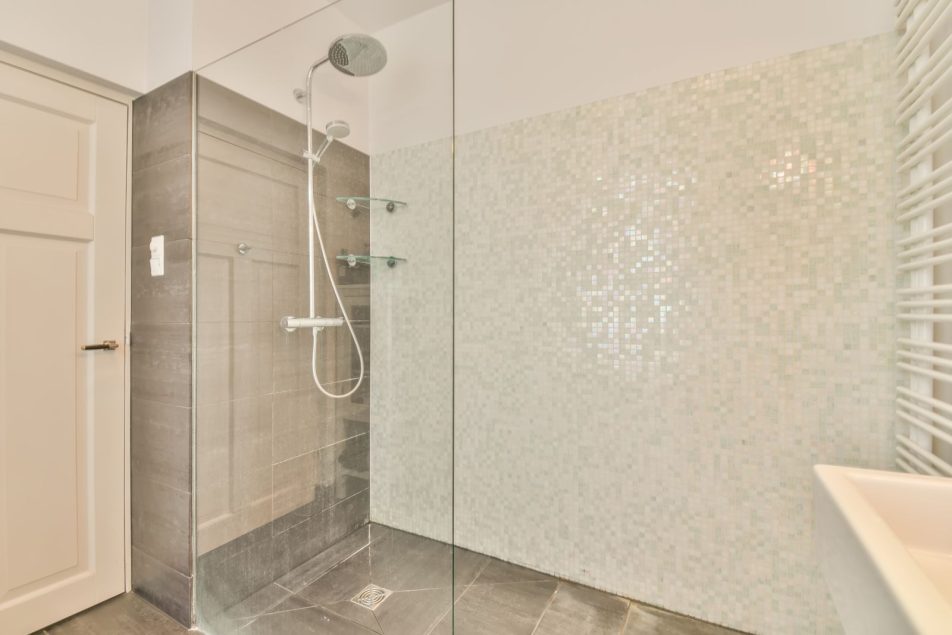 frameless shower screens glass panel