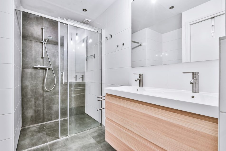 Sliding Door Shower Screens